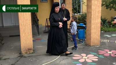 20 дітей виховують у будинку сімейного типу в Королеві на Закарпатті 20 дітей виховують у будинку сімейного типу в Королеві на Закарпатті