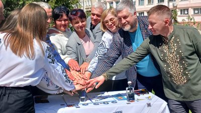 Погасили марку, Роман Завадович, погашення марки, Тернопільщина, квітень 2025