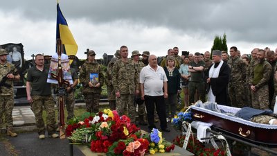 Прощання із Анатолієм Тимошенко із Чутівської громади