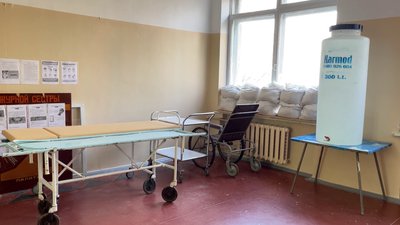 Під постійними обстрілами лікують хворих на туберкульоз: як у Херсоні працює стаціонар медцентру Під постійними обстрілами лікують хворих на туберкульоз: як у Херсоні працює стаціонар медцентру