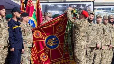 Президент України нагородив Запорізьку артилерійську бригаду почесною відзнакою Президент України нагородив Запорізьку артилерійську бригаду почесною відзнакою