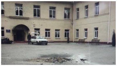 Війська РФ обстріляли школу, лікарню та житлові будинки у Василівці