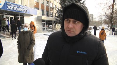 Житомиряни протестують проти підвищення тарифів – штурмом взяли приміщення облради (ОНОВЛЮЄТЬСЯ)