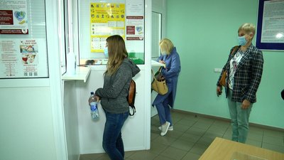 У Житомирі у Всесвітній день донора близько сотні людей прийшли здавати кров У Житомирі у Всесвітній день донора близько сотні людей прийшли здавати кров