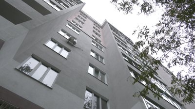 Тріщини, затоплений підвал, цвіль – забудовник не усунув недоліки в багатоповерхівці у Чернігові
