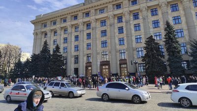 У Харкові протестують працівники театрів У Харкові протестують працівники театрів