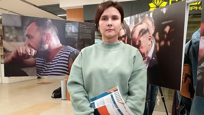 У Кропивницькому презентували виставку світлин до річниці анексії Росією Кримського півострова У Кропивницькому презентували виставку світлин до річниці анексії Росією Кримського півострова