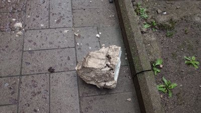 Гроза в Івано-Франківську: підтоплені вулиці та повалені дерева Гроза в Івано-Франківську: підтоплені вулиці та повалені дерева