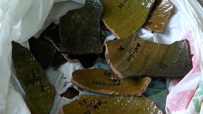 У Житомирі передали в музей артефакти, знайдені під час встановлення флагштоку на майдані Соборному У Житомирі передали в музей артефакти, знайдені під час встановлення флагштоку на майдані Соборному