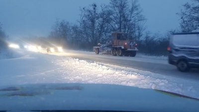 Затор через негоду: черкаські рятувальники попередили про обмеження проїзду на трасі