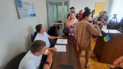 Суд відправив під домашній арешт волонтера з Житомира – колеги по волонтерству стали на його захист Суд відправив під домашній арешт волонтера з Житомира – колеги по волонтерству стали на його захист
