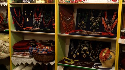 "Традицію створювала мода того часу". Як на Покутті одягалися 100 років тому "Традицію створювала мода того часу". Як на Покутті одягалися 100 років тому