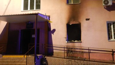 Чоловіка який підпалив суд у Миколаєві засудили до  6 років