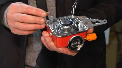 Це туристична піч для приготування їжі за допомогою газових балонів Це туристична піч для приготування їжі за допомогою газових балонів