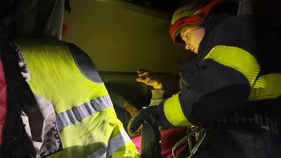 Вантажівка зʼїхала у кювет: в аварії на Кіровоградщині травмувався чоловік