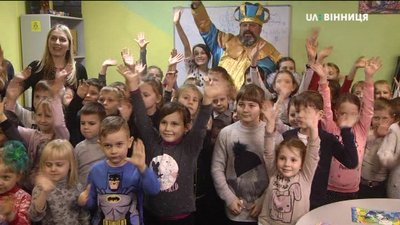Вінницькі дошкільнята дізнавалися про історію свята та писали листа Святому Миколаю