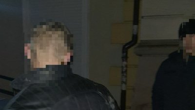 Двох чоловіків підозрюють у побиті вітрин та автівок в центрі Одеси Двох чоловіків підозрюють у побиті вітрин та автівок в центрі Одеси