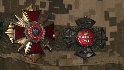 Міг втекти один, однак лишився з побратимами. Спогади Павла Сакадьола про полон під Іловайськом Міг втекти один, однак лишився з побратимами. Спогади Павла Сакадьола про полон під Іловайськом