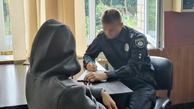 Пограбував 6-річну дівчинку: у Чернігові затримали підозрюваного