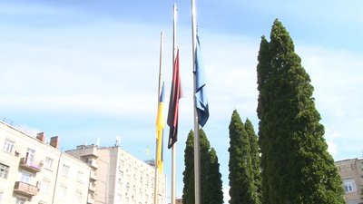 Флагшток перед Кропивницькою міською радою