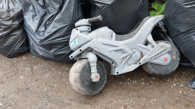Майже 80 пакетів побутового сміття зібрали на толоці у Сумах Майже 80 пакетів побутового сміття зібрали на толоці у Сумах
