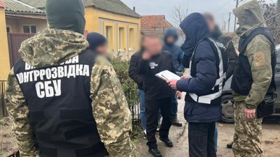 5000 доларів за переведення в тил. Миколаївського матроса підозрюють у хабарництві