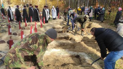На Волині перепоховали останки 17 солдатів: хто вони На Волині перепоховали останки 17 солдатів: хто вони