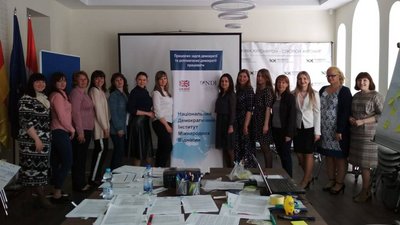 У Житомирі розповіли, з якими викликами стикаються жінки-кандидатки під час місцевих виборів 2020
