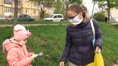 У Житомирі учасники фотоконкурсів показали, що роблять на карантині У Житомирі учасники фотоконкурсів показали, що роблять на карантині