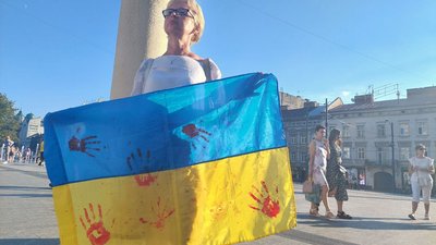 "Звільніть героїв "Азовсталі": у Львові вийшли на акцію рідні військових "Звільніть героїв "Азовсталі": у Львові вийшли на акцію рідні військових