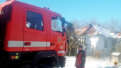 За добу на Тернопільщині рятувальники ліквідували дві пожежі За добу на Тернопільщині рятувальники ліквідували дві пожежі