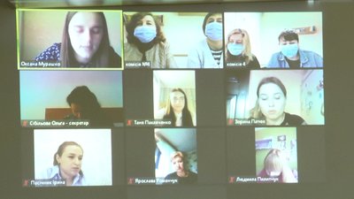 У Житомирі випускники вишів почали здавати держіспити в режимі онлайн У Житомирі випускники вишів почали здавати держіспити в режимі онлайн