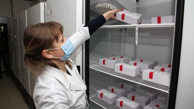 На Полтавщину доставили вакцину від коронавірусу На Полтавщину доставили вакцину від коронавірусу