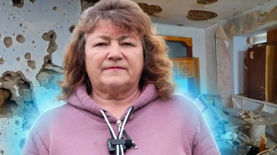 Відновлює подвірʼя після обстрілів: історія жительки Миколаївщини