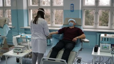 7 поліцейських Тернопільщини здали кров для обласного центру служби крові 7 поліцейських Тернопільщини здали кров для обласного центру служби крові