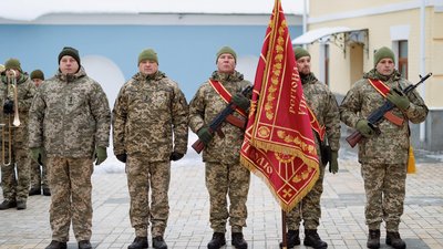 Бригада тероборони з Одеси, яка звільняла Херсон, отримала бойовий прапор