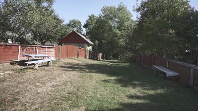 На Тернопільщині пенсіонерка ходить босоніж