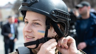 жінки на фронті жінки на фронті