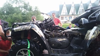 На Львівщині чоловіка із квадроциклом віднесло течією На Львівщині чоловіка із квадроциклом віднесло течією