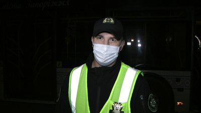 У Запоріжжі громадський транспорт перевіряють на дотримання карантинних норм У Запоріжжі громадський транспорт перевіряють на дотримання карантинних норм