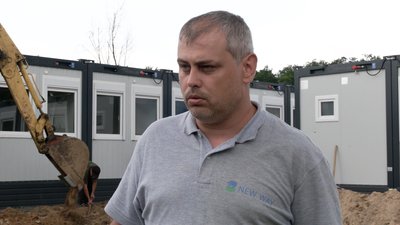 Збирають меблі, та проводять воду: у Новоселівці завершують встановлення модульного містечка Збирають меблі, та проводять воду: у Новоселівці завершують встановлення модульного містечка