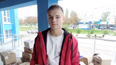 Учні та вчителі житомирського ліцею зібрали більше тонни гуманітарної допомоги для жителів Балаклії Учні та вчителі житомирського ліцею зібрали більше тонни гуманітарної допомоги для жителів Балаклії
