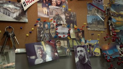 Береже Маріуполь у Черкасах: історія переселенки, яка продовжила волонтерську справу чоловіка Береже Маріуполь у Черкасах: історія переселенки, яка продовжила волонтерську справу чоловіка