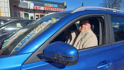 На світлофори у Полтаві встановили блоки безперебійного живлення На світлофори у Полтаві встановили блоки безперебійного живлення