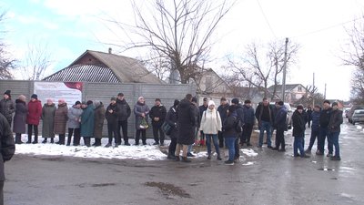 На Вінниччині попрощалися з загиблими під час обстрілу аеропорту "Вінниця" На Вінниччині попрощалися з загиблими під час обстрілу аеропорту "Вінниця"