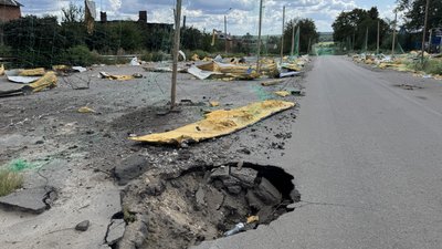 Хотінь