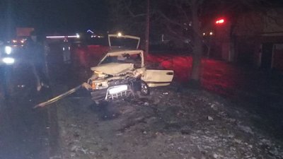 На виїзді з Чернігова сталася ДТП: загинула жінка, травмувалися двоє дітей