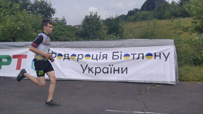 На Тернопільщині 74 спортсмени змагаються у спринті на біатлонній базі