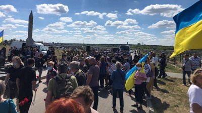 У Харкові вшановують пам’ять захисників України У Харкові вшановують пам’ять захисників України