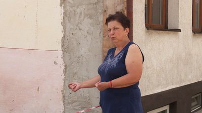 У Калуші жінка поскаржилася на сусіда до поліції, бо через ремонт на суміжній ділянці підтоплює її житло У Калуші жінка поскаржилася на сусіда до поліції, бо через ремонт на суміжній ділянці підтоплює її житло